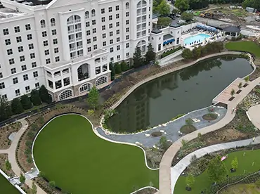 Hotel putting green drone shot from SYNLawn