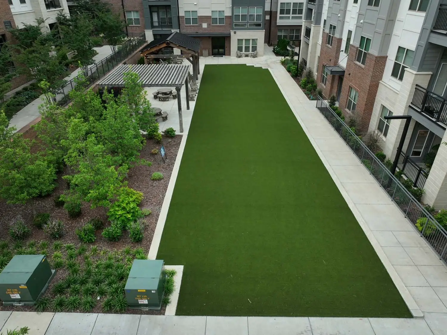 Artificial grass lawn installed by SYNLawn